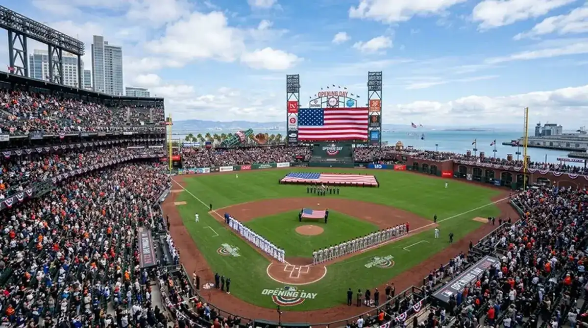Opening Day MLB stadion s vyzdobenou atmosférou